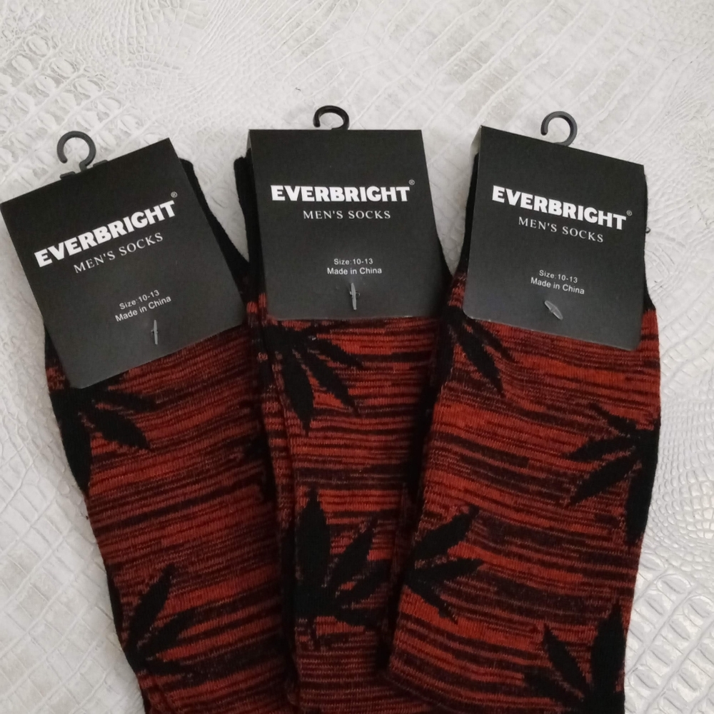 BOGO🆓 | Everbright Mens Cannabis Leaf Sock Bundle